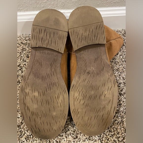 Warm Boots - Picture 4 of 10